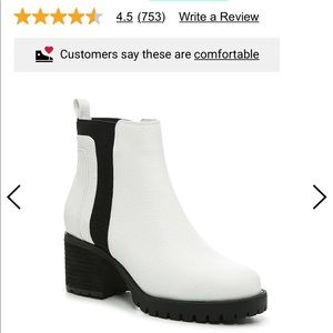 DSW Mia Chelsea Boot in White 8.5